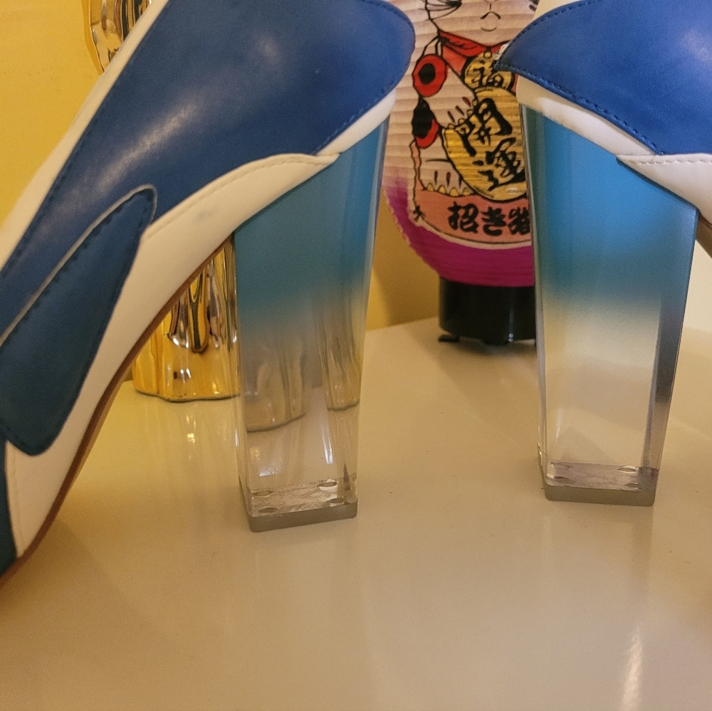 Katy Perry Collections The Mako Shark Heels, BNWOT, size 7 - Picture 4 of 12